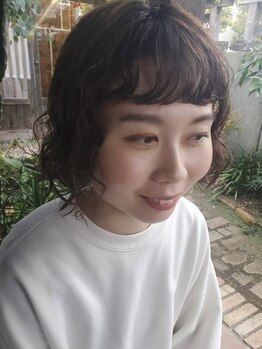 ショート×パーマでイメチェンもおすすめ！あなたにピッタリな、お手入れ簡単＆可愛いスタイルをご提案◇