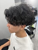 ラルス(Larus)&nbsp;刈り上げセンターパート/波巻きツイストスパイラル/本八幡