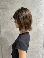 クロワ(croix)&nbsp;肩上レングスの外ハネボブ