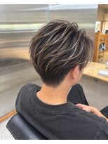ノーマ(no-ma)&nbsp;【センターパート】直毛・毛流れが出にくい方に