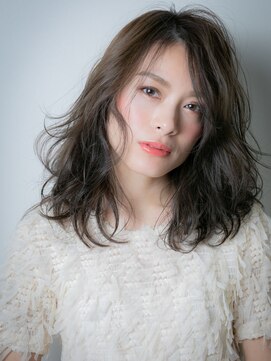 カバーヘア ブリス 大宮西口(COVER HAIR bliss) グラマラスなダークカラーオリーブアッシュの小顔セミディZ大宮