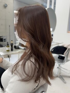 ヒン(HIN) 空気感のある似合わせカット