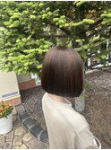ぱつっと切りっぱなしボブ
