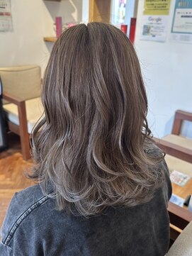 リシェールグリーン 越谷花田店(RICHAIR GREEN) グレーアッシュバレイヤージュ