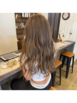 ビズヘアー グランバース(bisou hair grandbase) ベージュカラー