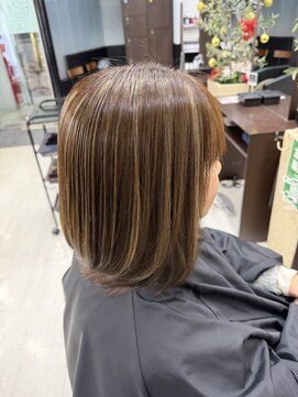 アイズ 本厚木(AIZU) 白髪ぼかしハイライト