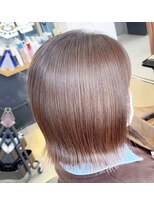 カットカットカットヴェンティ(Cut!Cut!Cut!VENTI) ツヤ感ブラウンカラー