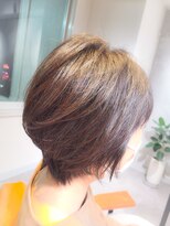 アンド(&.)&nbsp;白髪40％～80％ある方にオススメ白髪ぼかしハイライト！