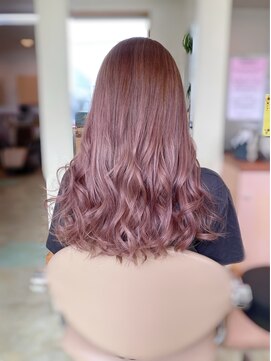 美容室フロンジュ ピンクミルクティー