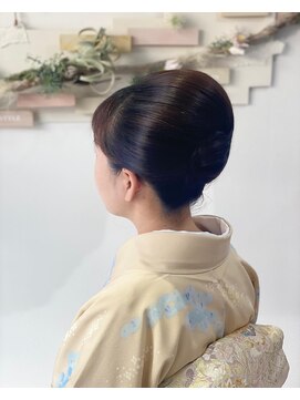 ヘアセットサロンエッジ(Edge) 訪問着でお茶会へ。抱き合せアレンジ