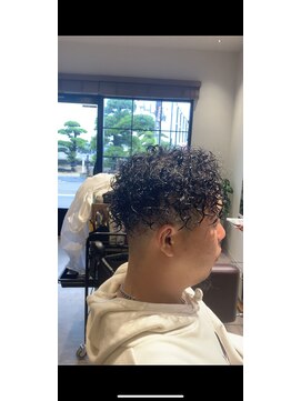 ブル(b.u.l.l.) スパイラルパーマ