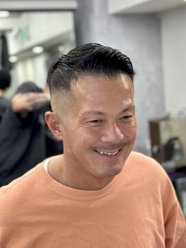 クロムトウキョウ ザ バーバー ネオン 新宿店(CHROM TOKYO the Barber ne/on) スキンフェード