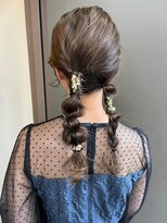 シーン(SCENE)&nbsp;ツインタイトアレンジ　編みおろし　お呼ばれヘア【天神/今泉】