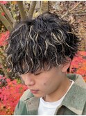 渋谷メンズハイライトカラーメンズメッシュ波巻きパーマツイスパ