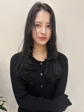 ユヌ(Une) Kotaro ヘルシーなレイヤーとお上品なグレージュ