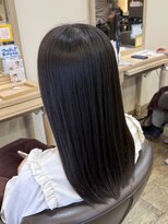 アルターリール(aL ter Rire)&nbsp;イメチェン/ホワイトブロンド/外ハネボブ/ワイドバング/杉田花乃