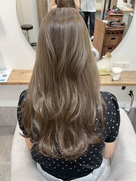 シア 新越谷店(SHEER) 明るめオリーブベージュカラー