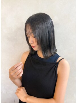 キイ ギンザ(k.e.y GINZA) 暗髪切りっぱなし