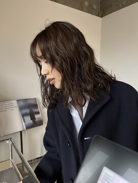 ロールアップスリーブス(ROLL UP SLEEVES) wave perm / mocabrown