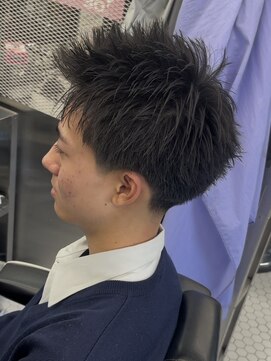リプレイ 草津店(RIPLAY) MEN’S HAIR/スパイキーショート/刈り上げセンターパート/草津