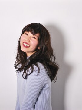 ゼムヘアーワークス(THEM HAIR WORKS) ふんわりナチュラルガーリーロング