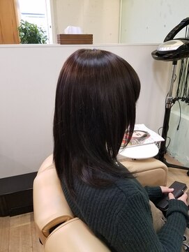ヘアショップグリーン(hair shop green) ハイトーンからトーンダウンして艶と上品さを出したスタイル