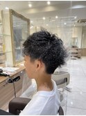 ランダムパーマツーブロックショート