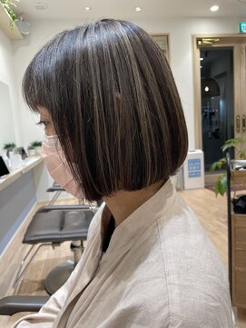 コノアラボ 守谷店(Conoah labo) 大人ヘルシープレミアムカラー 毛先カール