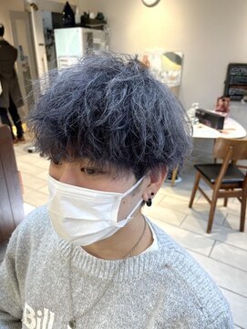 テトラ バイ ネオリーブ 横浜西口店(tetra by neolive) 絶賛流行中!メンズシルバーカラー☆