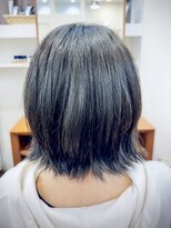 ムーア(MUA) カーキアッシュで脱！黒髪