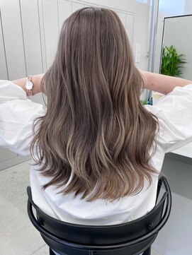 ジル ブラン 福岡(JIL BLAN) ハイライトカラー/ショートカット/レイヤーカット/福岡天神