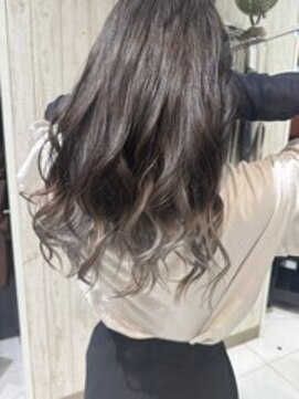 アース 霧島国分店(HAIR&MAKE EARTH) ホワイトグラデーションカラー