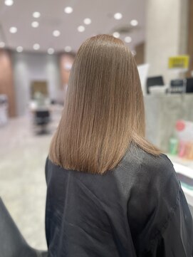 アヴァンス セブンパーク天美 松原店(AVANCE.) ナチュラルベージュ×髪質改善