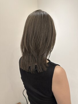 リリアーナ(LILIANA) 池袋 髪質改善 イルミナカラー レイヤー アッシュ グレージュ♪