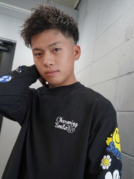 刈部倶楽舞 アップバング/ツイストパーマ/ツーブロック/ジェットモヒカン