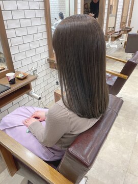 ロープ 自由が丘(lowp) 20代30代40代グレージュカラー