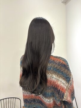 リリアーナ(LILIANA) アッシュブラウン　アッシュ　透明感カラー　イルミナカラー