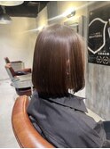 【ラインをきれいに残した艶ボブスタイル】