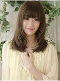 ツヤ感と清らかさが共存した揺れ感内巻きセミロング 巣鴨店