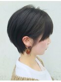 担当照井 耳かけ◎丸みショート