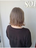 ホワイトベージュ