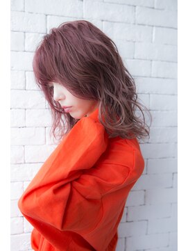 ミエル ヘア 新宿(miel hair) 〈mielhair新宿〉大人可愛いプラチナピンク