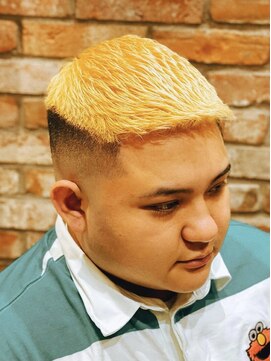 ヒロギンザバーバーショップ 丸の内店(HIRO GINZA BARBER SHOP) フェードカット×ハイトーンカラー【東京/丸の内/大手町】