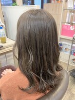 アルターリール(aL ter Rire)&nbsp;アッシュベージュ/福原遼華