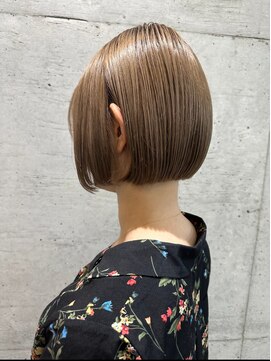 ヘアールーム プリズム(Hair room Prism) まとまるベージュボブ