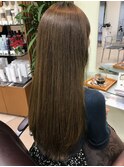 うるツヤさらさらストレートヘア