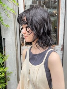 ニード(need) 切りっぱなしボブ×ケアパーマ