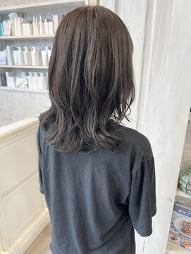 キャアリー(Caary) 福山市美容師求人スタッフ募集低温デジタルパーマコテ巻きカール