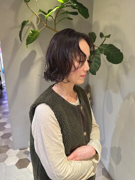 リベラル(liberal) 毛先のカールがお洒落 レイヤーボブゆるふわパーマ【30代/40代】