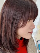 レヴィア(REVIA)&nbsp;レディース顔まわりレイヤースタイル